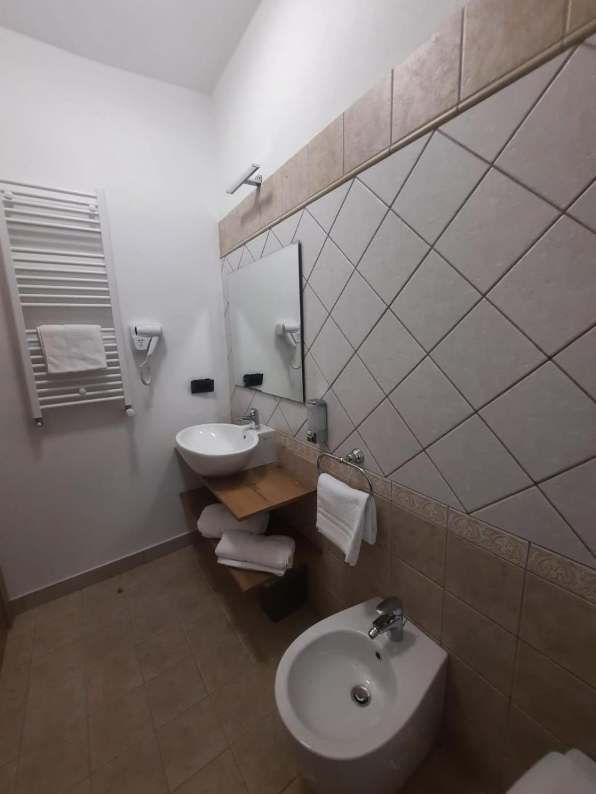Viccinella House Apartment Capranica Bagian luar foto